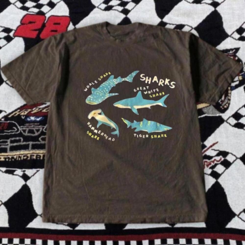 Gildan Men Brown Brown T-Shirt, Shark Graphic Tee With Four Illustrated